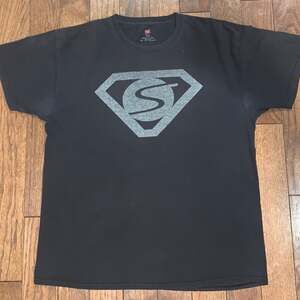 DC Comics Superman Black On Black Shield‎ Tee